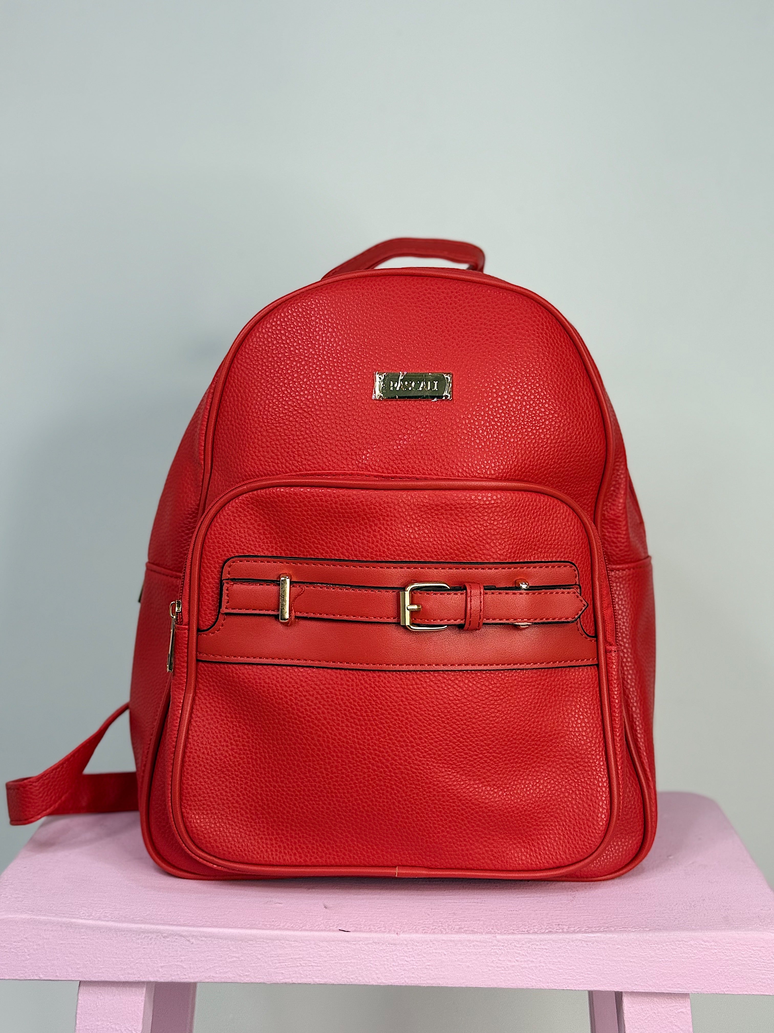 Mochila de dama de cuero