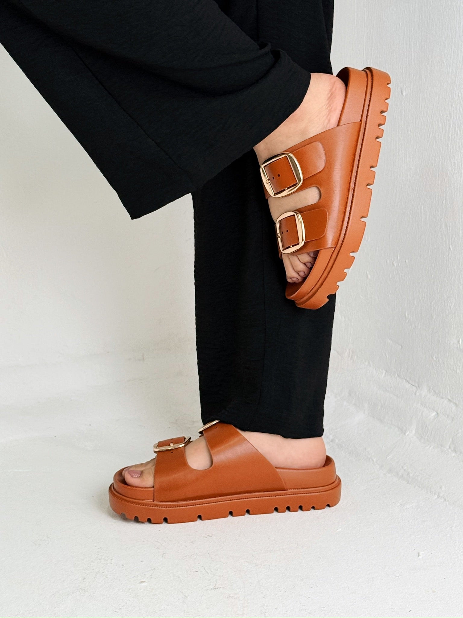 SANDALIAS SUELA ALTA