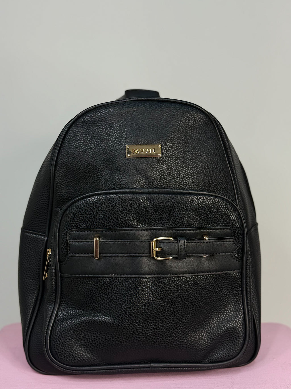 Mochila de dama de cuero