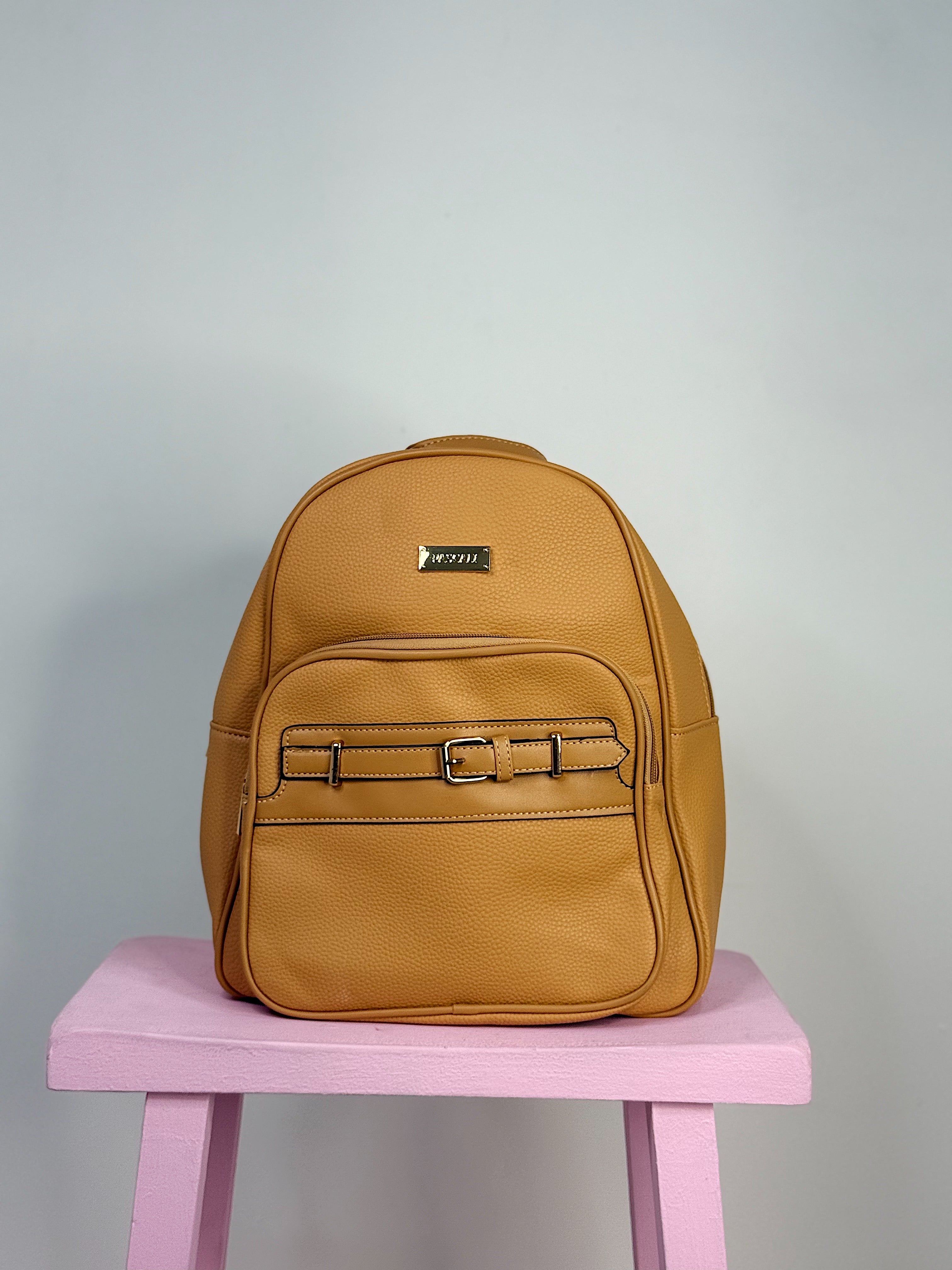 Mochila de dama de cuero