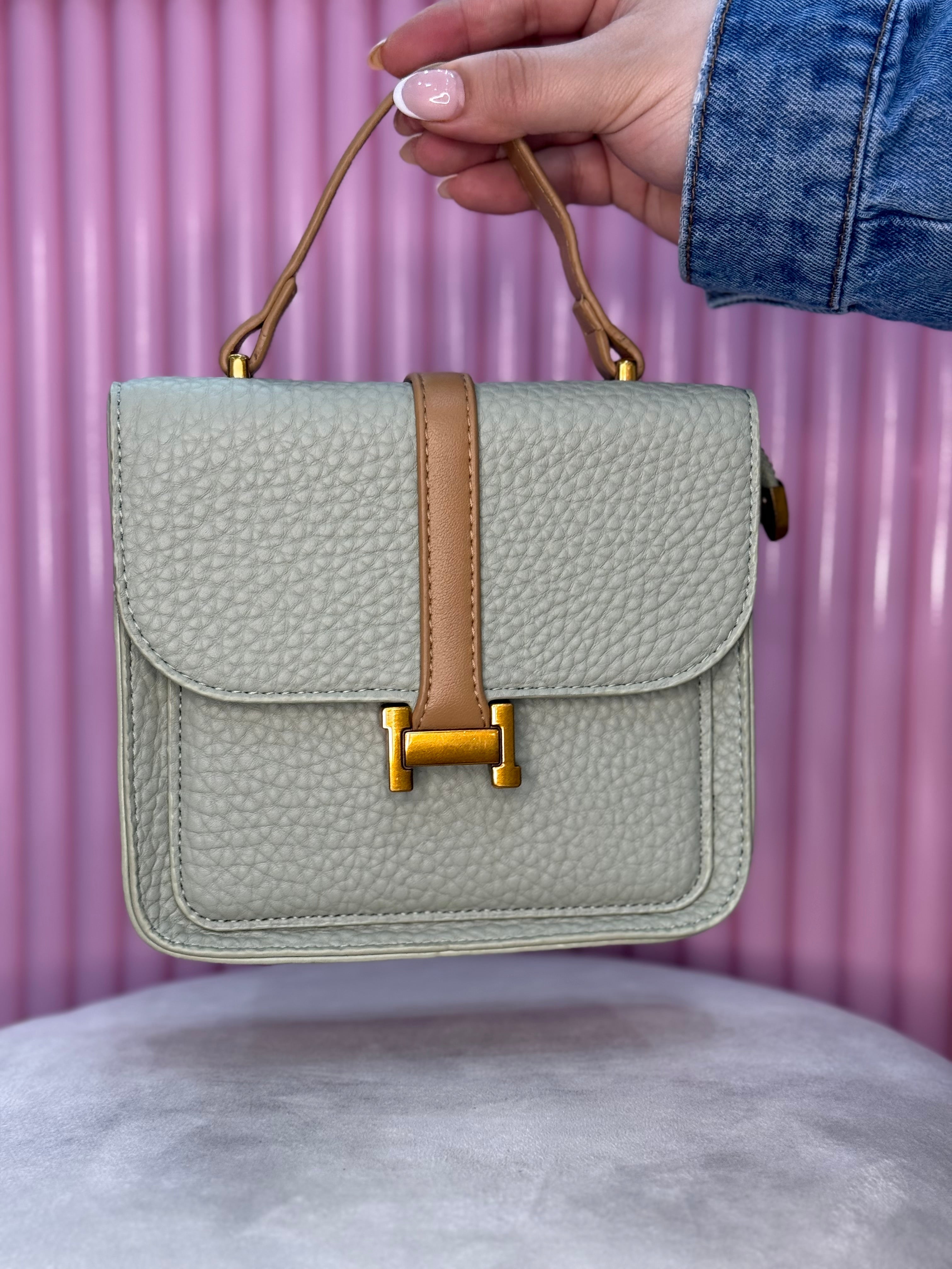 CARTERAS DE DAMA ESENCIALES