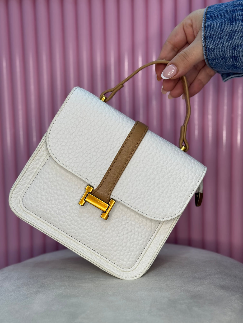 CARTERAS DE DAMA ESENCIALES