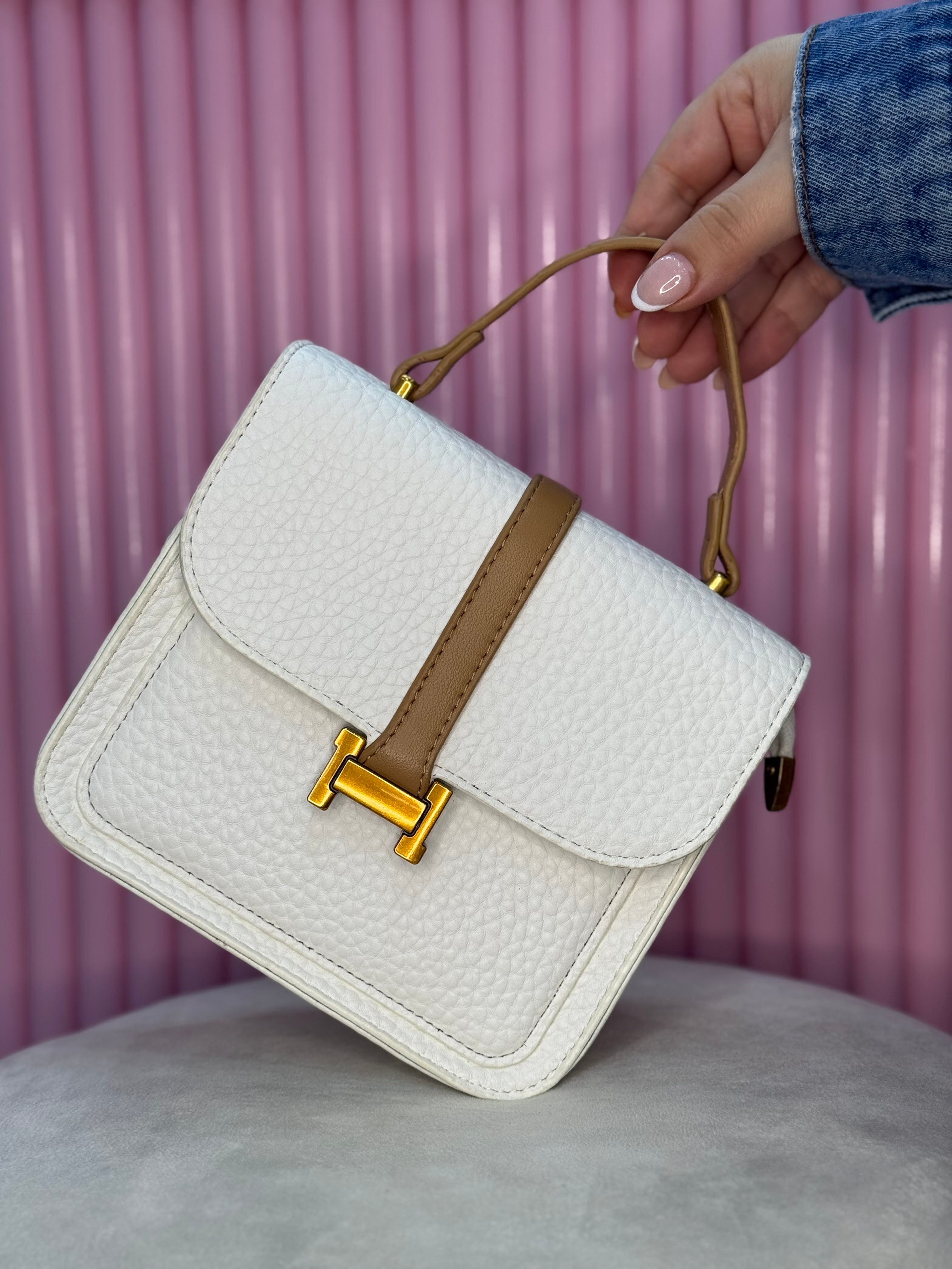 CARTERAS DE DAMA ESENCIALES