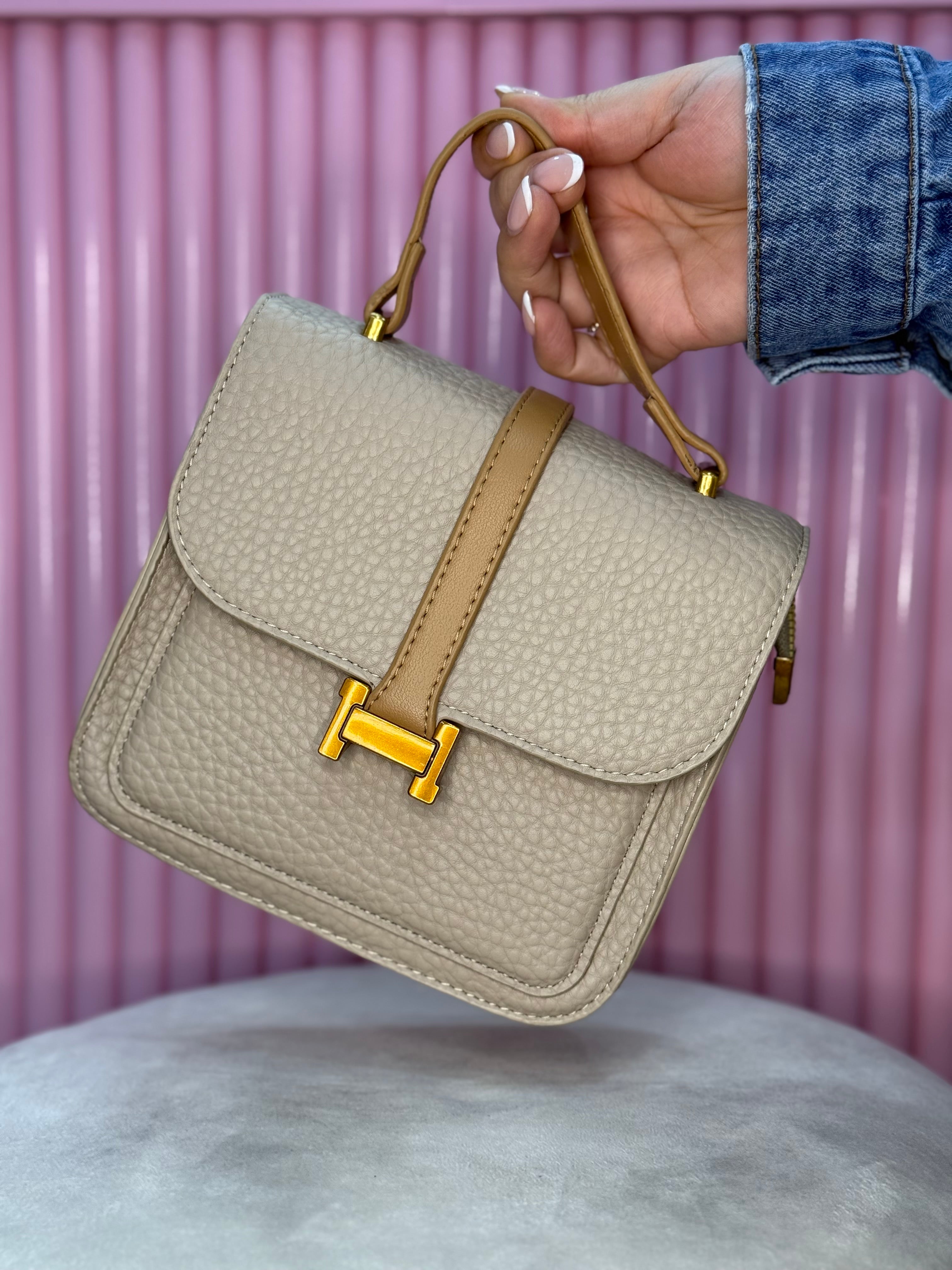 CARTERAS DE DAMA ESENCIALES