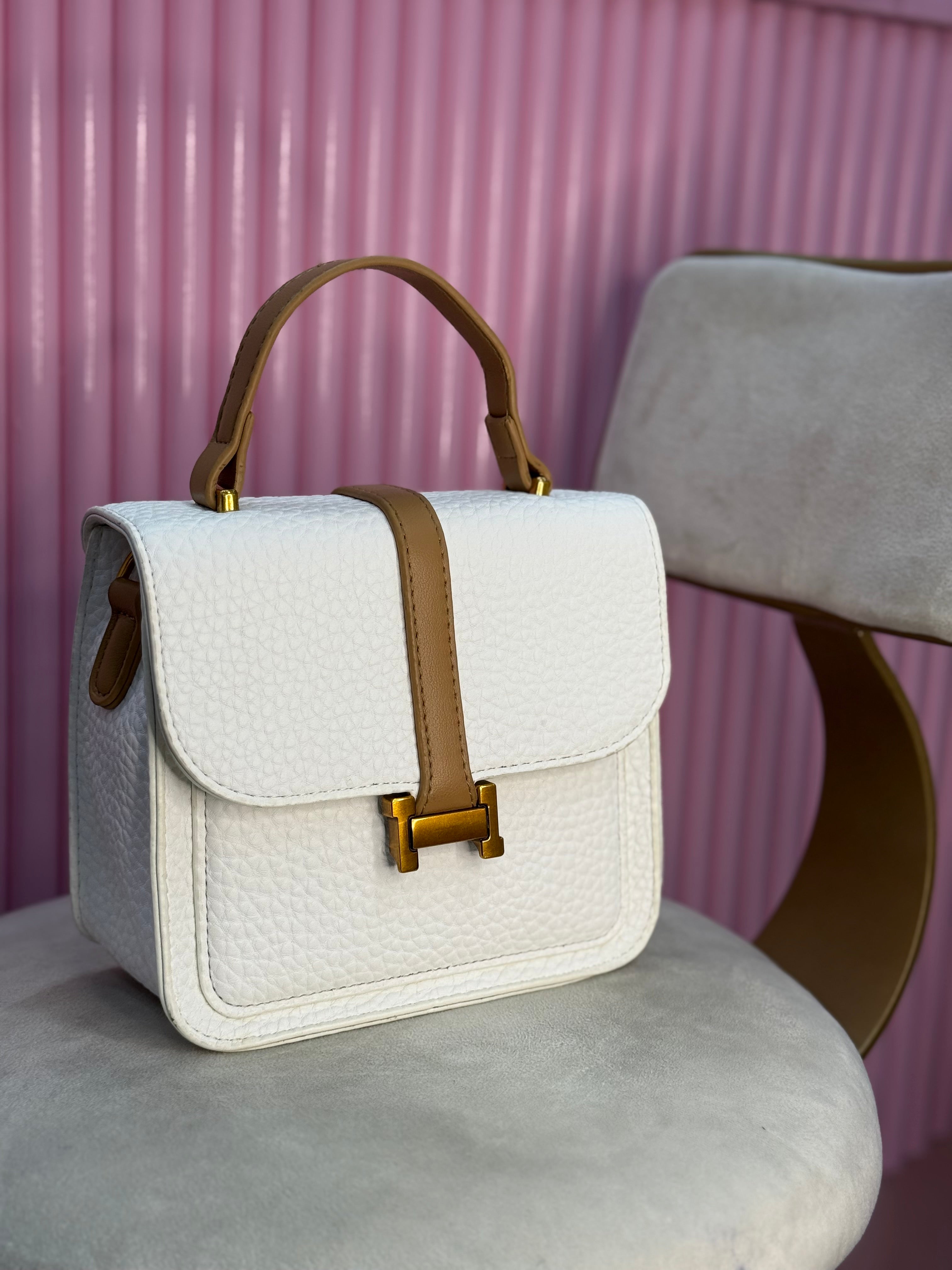 CARTERAS DE DAMA ESENCIALES